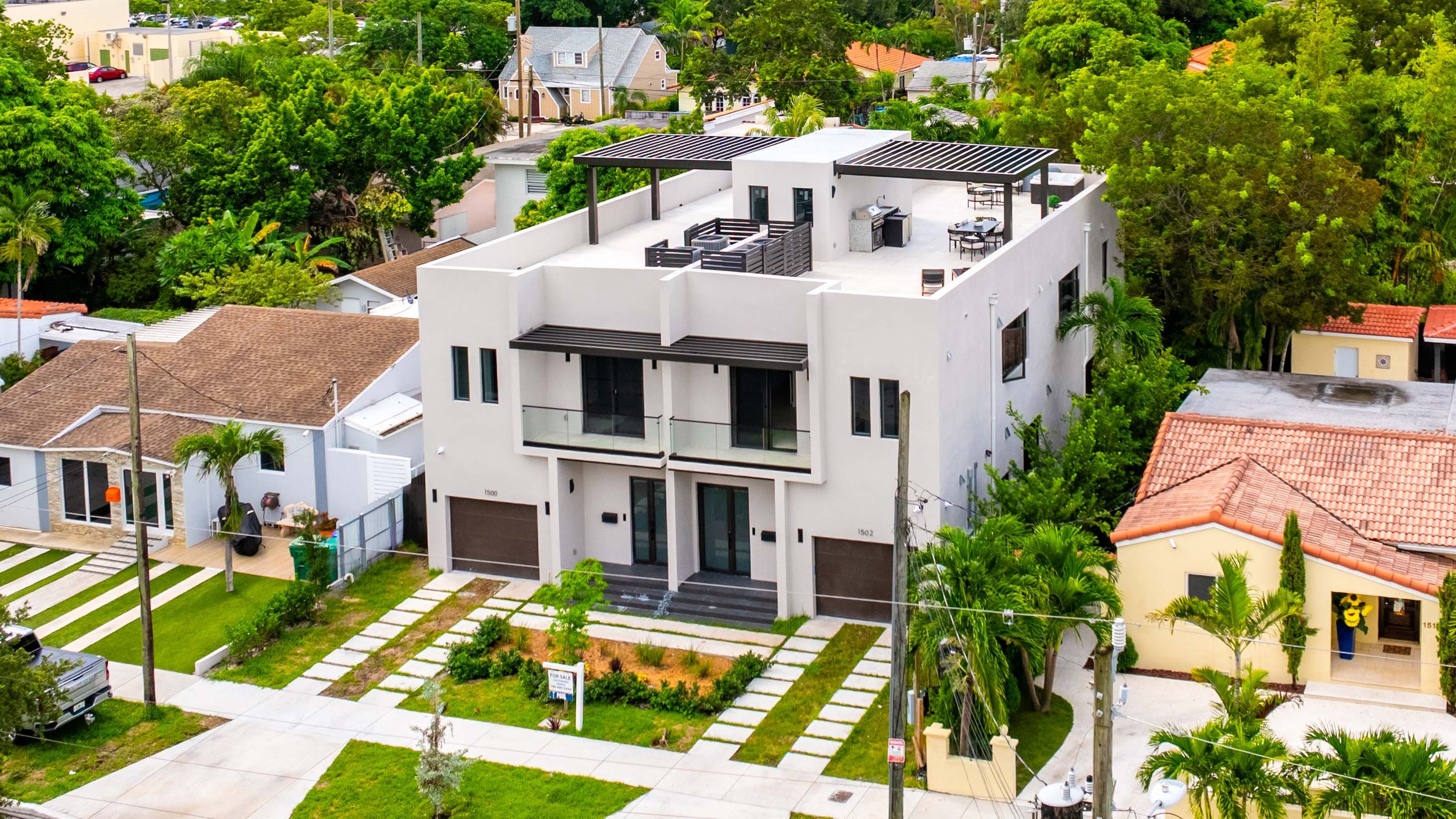 Carmen Urban Villas